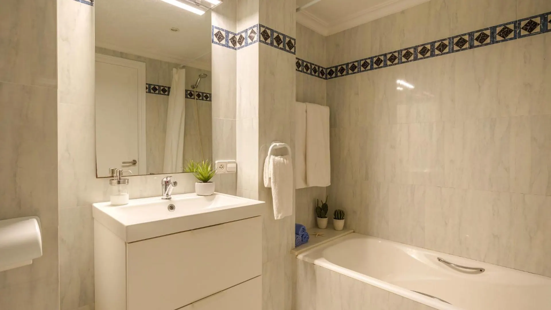 Apartment Maritimo By Interhome Port de Alcudia  0*, Port de Alcudia (Mallorca)